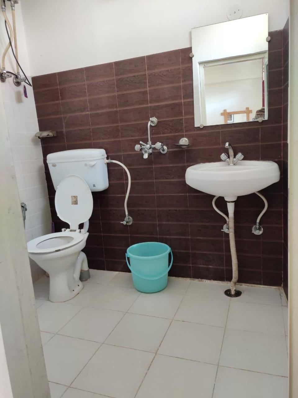 Oasis Guest House Bhagsu D'Shala دارامشالا المظهر الخارجي الصورة