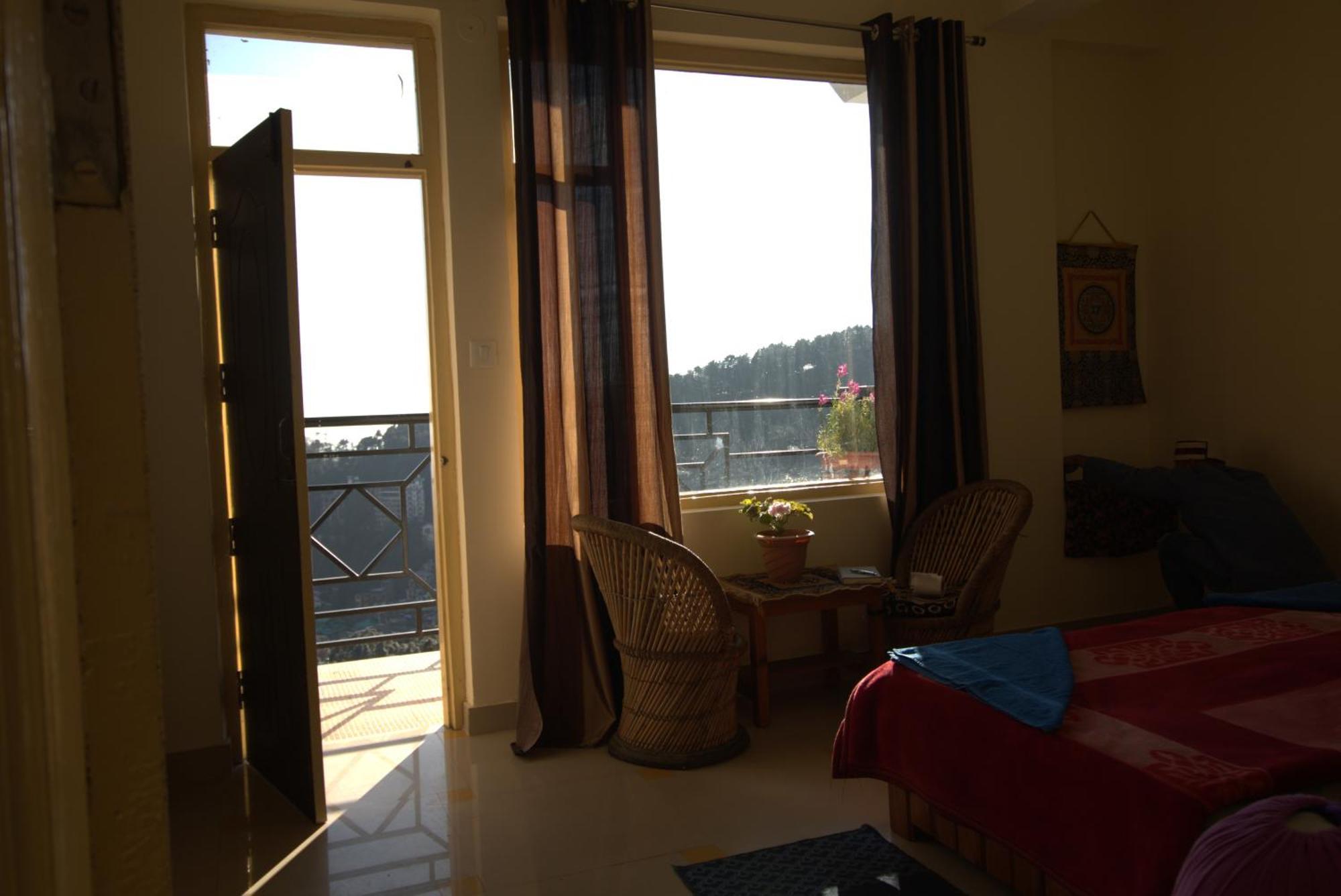 Oasis Guest House Bhagsu D'Shala دارامشالا المظهر الخارجي الصورة